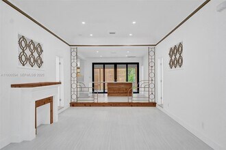 1430 Michigan Ave in Miami Beach, FL - Building Photo - Building Photo