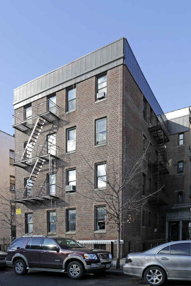 3242 41st St in Astoria, NY - Foto de edificio - Building Photo