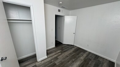 1319 J St in Sanger, CA - Building Photo - Building Photo