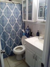 725 SW 11th Ave in Hallandale Beach, FL - Building Photo - Building Photo