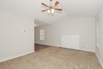 23 Elberta Terrace in Douglasville, GA - Building Photo - Building Photo