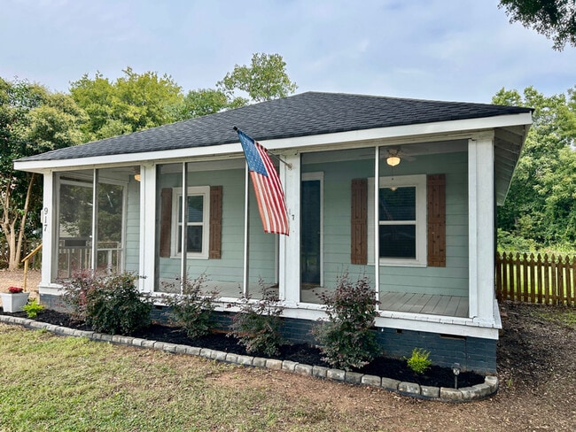 property at 917 Laye St