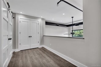 172 E Prospect Ave in Mamaroneck, NY - Building Photo - Building Photo