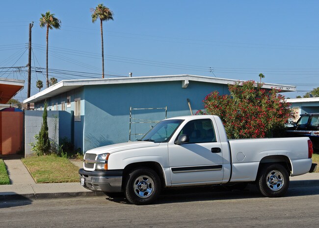 145-147 Ann Ave in Port Hueneme, CA - Building Photo - Building Photo