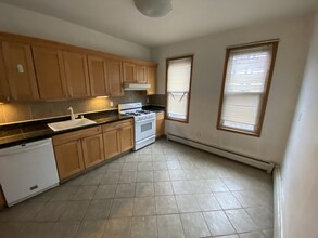 127 67th St, Unit 1 in West New York, NJ - Building Photo - Building Photo