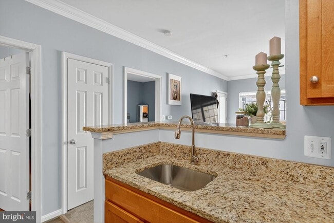 4862 Eisenhower Ave in Alexandria, VA - Building Photo - Building Photo