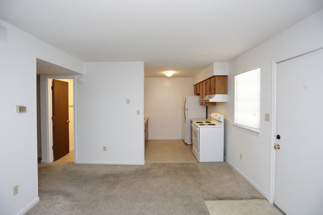 Stadium Apartments in Columbia, MO - Building Photo