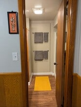 915 N Broadway, Unit The Nest in Rochester, MN - Building Photo - Building Photo