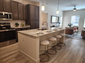 Malloy Bridge in Seagoville, TX - Building Photo