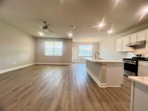 16825 Pendolino Dr in Pflugerville, TX - Building Photo - Building Photo