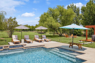 12161 Hill Country Cir in Ponder, TX - Building Photo - Building Photo