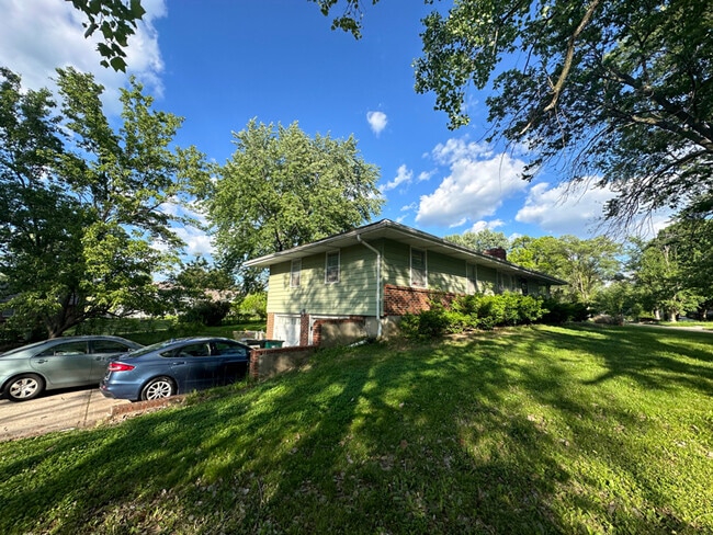 10400 E 79th St in Raytown, MO - Building Photo - Building Photo