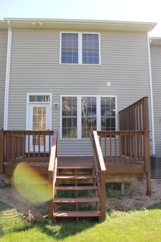 2948 Crystal Spring Ln in Harrisonburg, VA - Building Photo - Building Photo