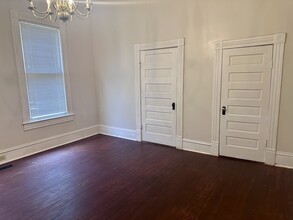 2534 NAPIER AVE, Unit Left in Macon, GA - Foto de edificio - Building Photo