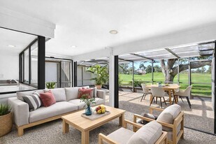 661 Hollows Cir in Deerfield Beach, FL - Building Photo