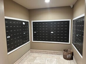 620 S Gramercy Pl in Los Angeles, CA - Foto de edificio - Building Photo