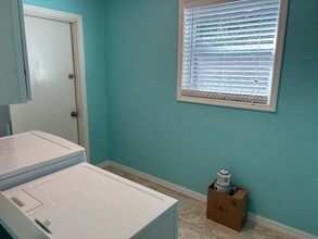 1431 SE 42nd Pl in Gainesville, FL - Building Photo - Building Photo