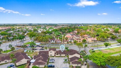 6557 NW 172nd Ln in Hialeah, FL - Building Photo - Building Photo
