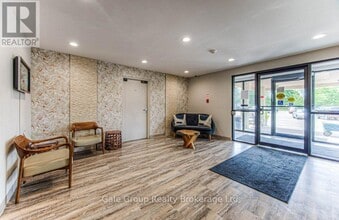 200 Jamieson Pkwy in Cambridge, ON - Building Photo - Building Photo