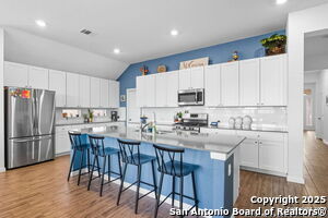 8950 Rancher Pl in Seguin, TX - Building Photo - Building Photo