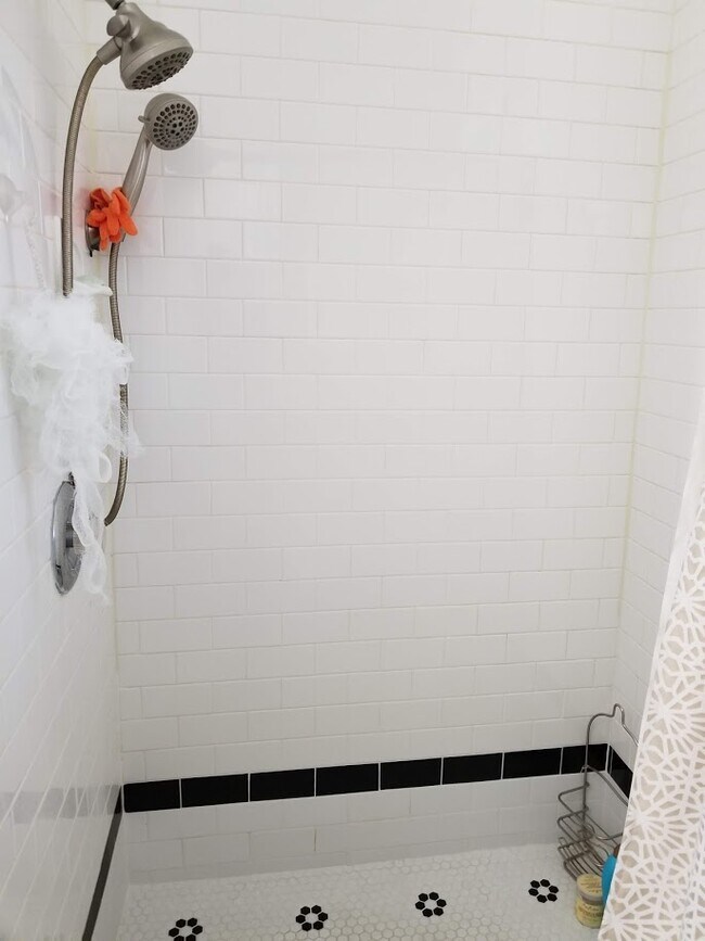 4426 Ord St NE in Washington, DC - Foto de edificio - Building Photo