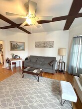 578 Main St, Unit 1 in Medford, MA - Building Photo - Building Photo