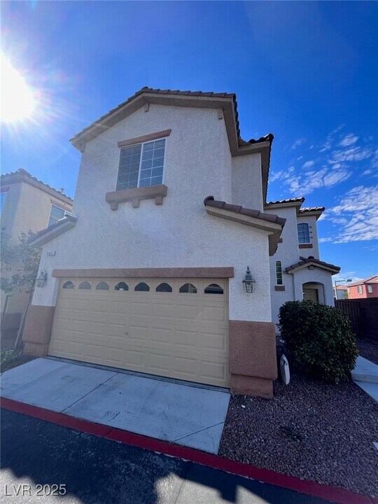 8941 Mt Baker Ct in Las Vegas, NV - Building Photo