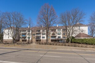 Monteray Place in St. Louis Park, MN - Building Photo