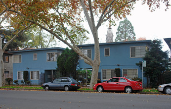 1623-1625 V St in Sacramento, CA - Foto de edificio - Building Photo