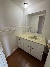 112 E Josephine St in Weatherford, TX - Building Photo - Building Photo