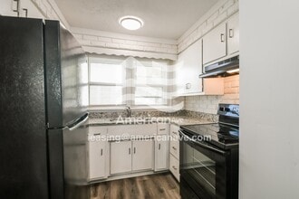 3002 McKinley St in Anderson, IN - Building Photo - Building Photo