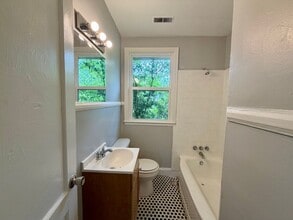 714 Miller Rd in Sumter, SC - Building Photo - Building Photo