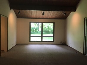 435 Signal Hill Rd in North Barrington, IL - Building Photo - Building Photo