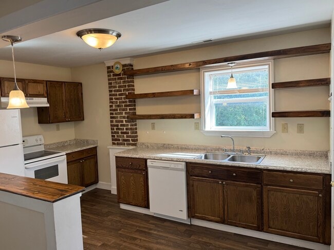 414 E 2nd St, Unit Unit 3