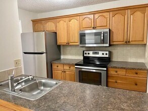 12220 Sag Harbor Ct-Unit -4 in Wellington, FL - Foto de edificio - Building Photo