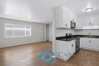 4330 Cleveland Ave in San Diego, CA - Building Photo - Building Photo