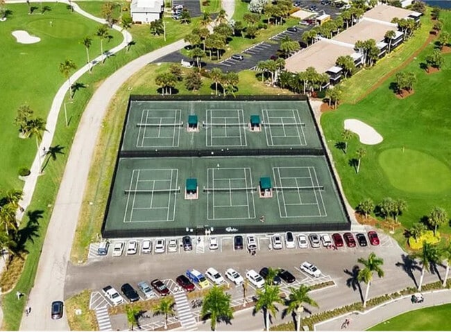 215 Palm Dr in Naples, FL - Building Photo - Building Photo