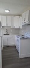 5421 W 24th Ave in Hialeah, FL - Building Photo - Building Photo