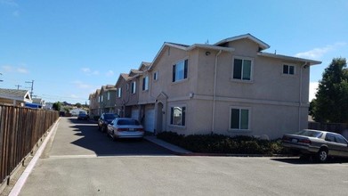 1165-1171 Elgin St in San Lorenzo, CA - Building Photo - Building Photo