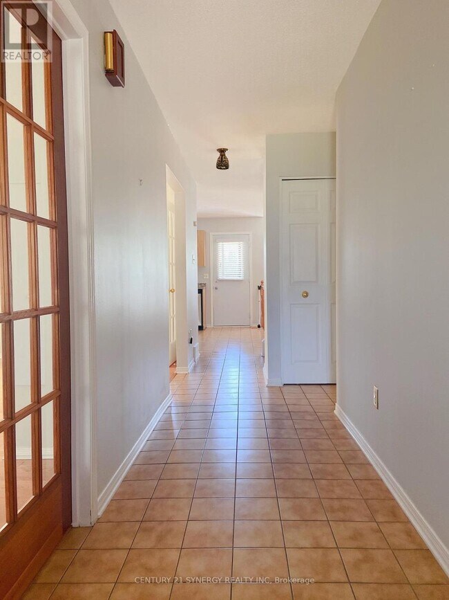 3457 Wyman Crescent in Ottawa, ON - Building Photo - Building Photo