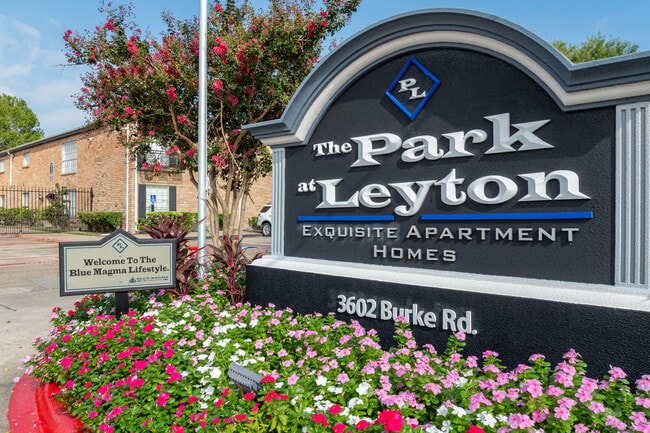 The Park at Leyton in Pasadena, TX - Building Photo - Building Photo
