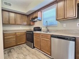 Carriage Hills Apartments in Pensacola, FL - Building Photo