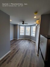 4238 W Girard Ave-Unit -Apt 2F in Philadelphia, PA - Foto de edificio - Building Photo