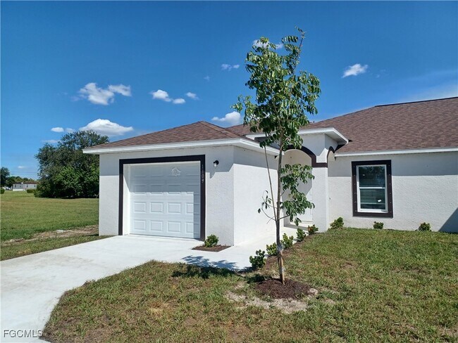 property at 1109 SE 5th Ct