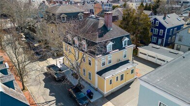 35 Pelham St in Newport, RI - Building Photo - Building Photo