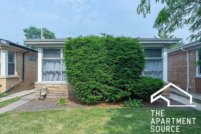 property at 7407 N California Ave