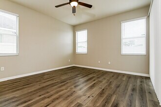 7560 Forest Mere Dr in Riverview, FL - Building Photo - Building Photo