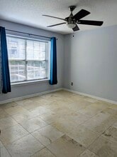 374 1st St S in Jacksonville Beach, FL - Building Photo - Building Photo