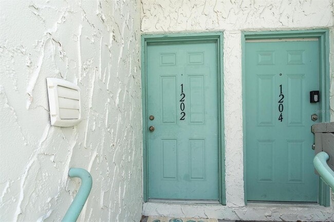 11566 7th Ln N in St. Petersburg, FL - Building Photo - Building Photo