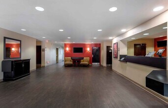 Furnished Studio-Orange County - Katella Ave. in Orange, CA - Building Photo - Building Photo